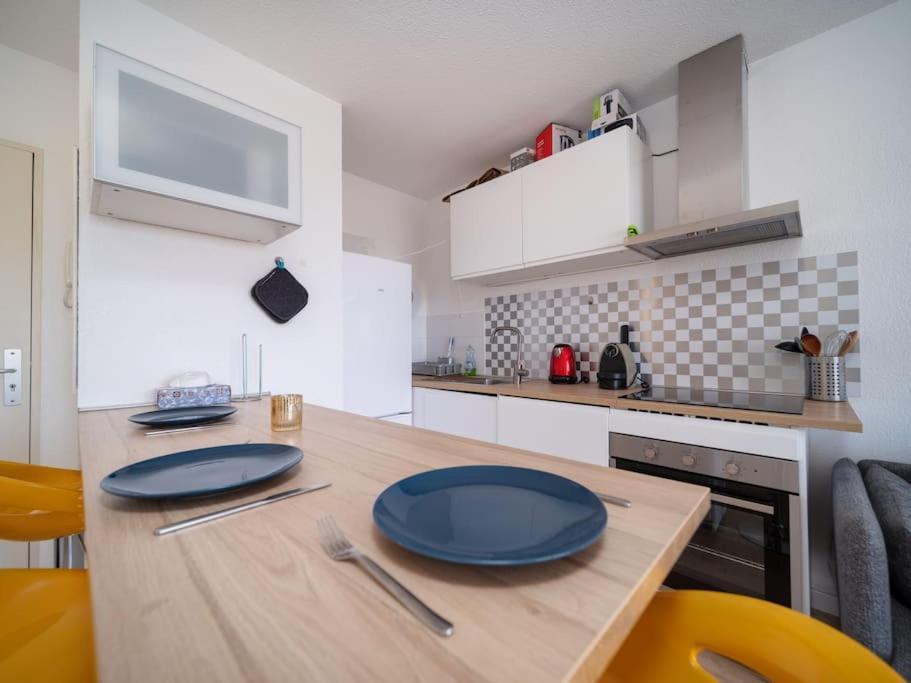 Appartement Tout Equipe Climatise Terrasse Hopital De La Timone Марсель Экстерьер фото